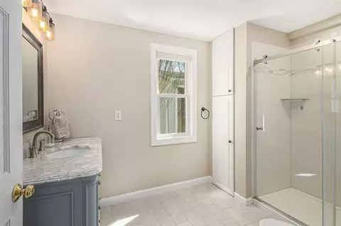 Bath - 13957 Aberdeen, Gregory, MI 48137 photo 1 of 1
