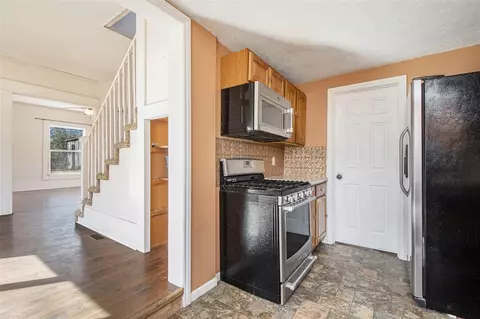 Entry Way - 624 Williams, Belding, MI 48809 photo 1 of 2