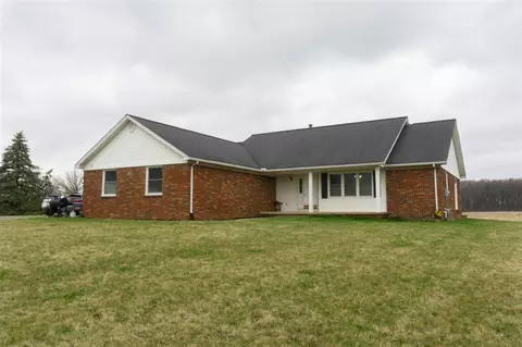 5275 Carleton Rockwood, South Rockwood, MI 48179