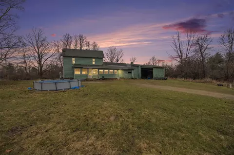 9697 Colonial, Grant, MI 49327