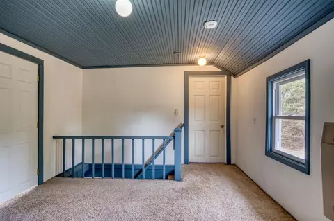 Entry Way - 6831 N Oak, White Cloud, MI 49349 photo 1 of 1