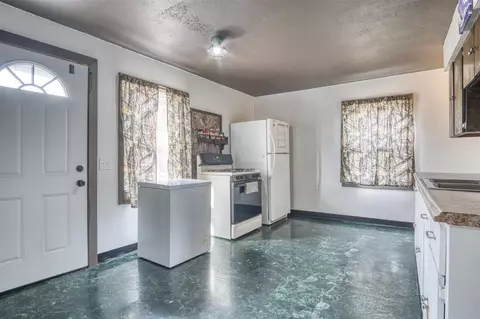 Kitchen - 6831 N Oak, White Cloud, MI 49349 photo 1 of 2