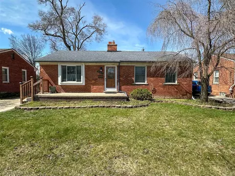 11427 Mayfield, Livonia, MI 48150