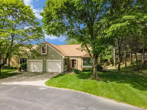 17650 Woodbridge # 1, Spring Lake, MI 49456