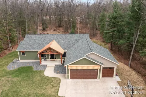 3344 S Hilton Park, Fruitport, MI 49415