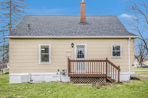 Exterior - 1202 Murray, Tecumseh, MI 49286 photo 4 of 6