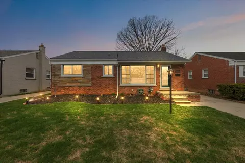6737 Burnly, Garden City, MI 48135