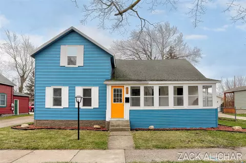520 Monroe, Grand Haven, MI 49417