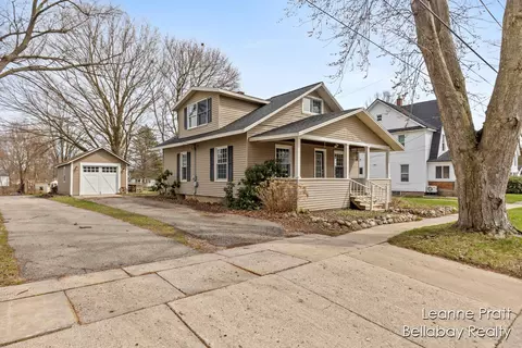 308 Pleasant, Caledonia, MI 49316