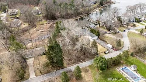 Vl Willows, Spring Lake, MI 49456 photo 2