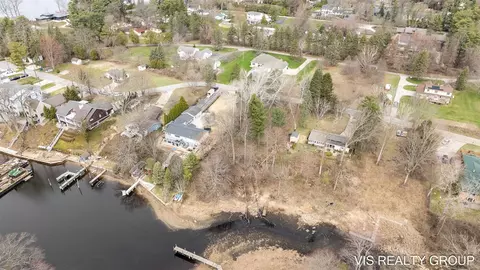 Vl Willows, Spring Lake, MI 49456 photo 8