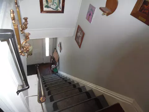Entry Way - 723 W Washington, Jackson, MI 49201 photo 2 of 2