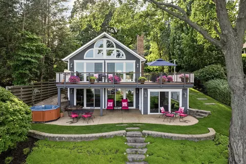 143 Park, Saugatuck, MI 49453