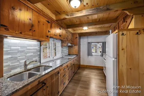 Kitchen - 11601 Killdeer, Lakeview, MI 48850 photo 2 of 3