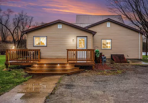 16095 Apple, Casnovia, MI 49318