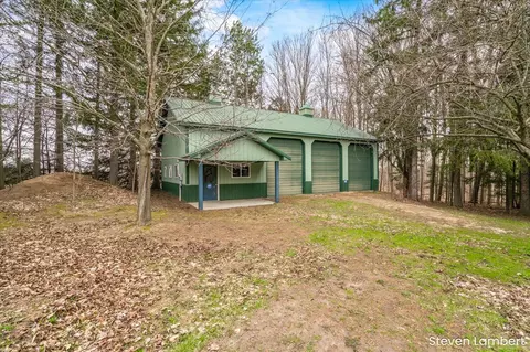 Exterior - 6116 S Bradley, Bellevue, MI 49021 photo 10 of 10