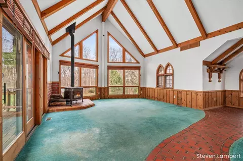 Living - 6116 S Bradley, Bellevue, MI 49021 photo 2 of 3