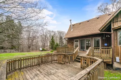 Exterior - 6116 S Bradley, Bellevue, MI 49021 photo 6 of 10