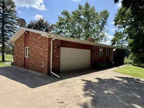 Exterior - 10976 Dewey, Munith, MI 49259 photo 3 of 17