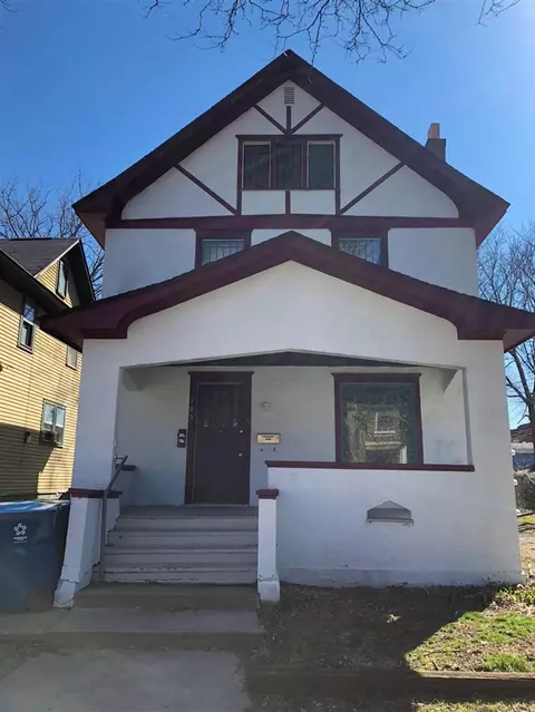 703 Locust, Kalamazoo, MI 49007