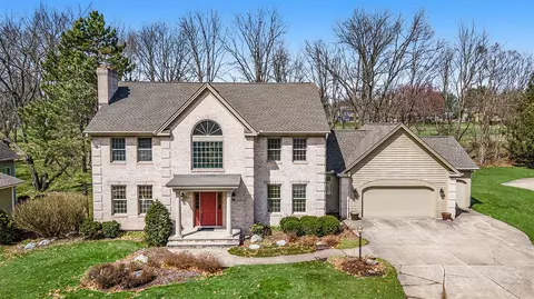 7368 Oak Shr, Portage, MI 49024