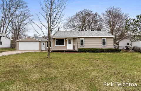 1350 Vesta, Muskegon, MI 49445