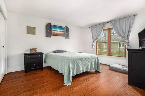 Bedroom - 536 N Marshall, Marshall, MI 49068 photo 1 of 8