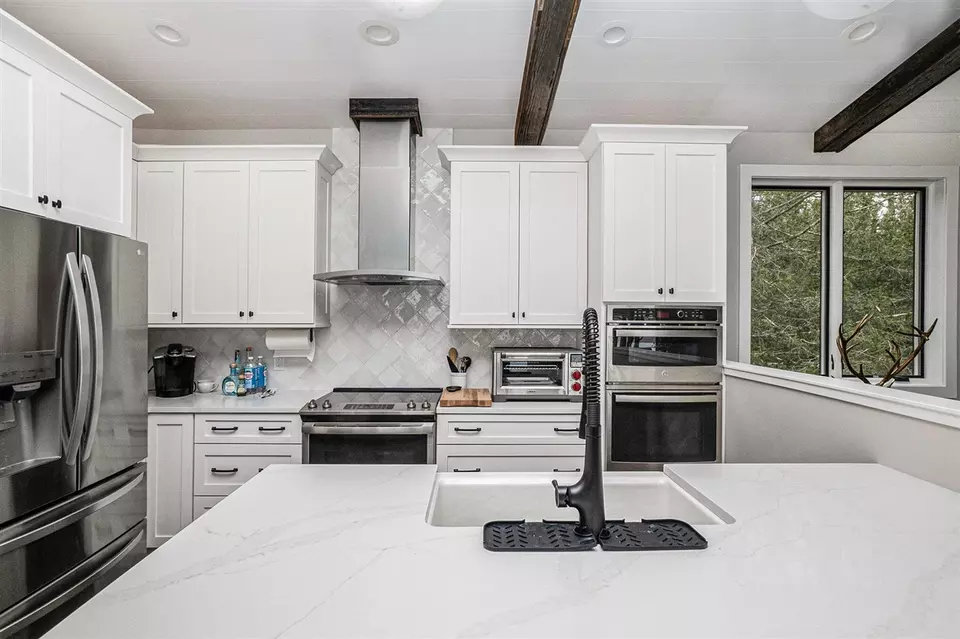 Kitchen - 7505 S Lakeshore, Pentwater, MI 49449 photo 1 of 1