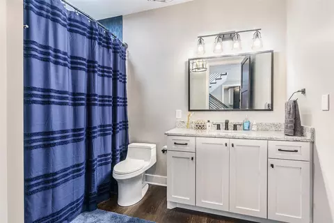 Bath - 7505 S Lakeshore, Pentwater, MI 49449 photo 1 of 4