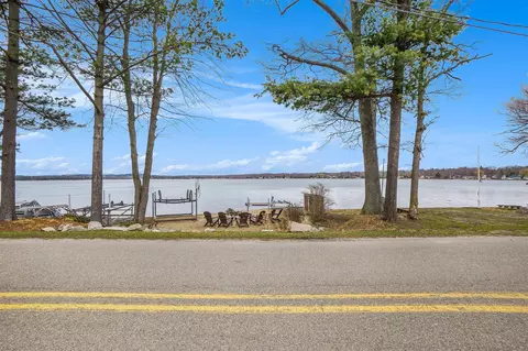 View/Area - 7505 S Lakeshore, Pentwater, MI 49449 photo 1 of 6