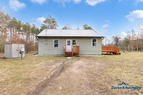 10390 Hubbard Farm, Howard City, MI 49329