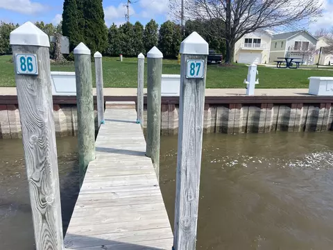 398 Anchors #87S, Saint Joseph, MI 49085