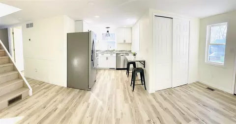 Entry Way - 120 Lakeview, Jackson, MI 49203 photo 1 of 1