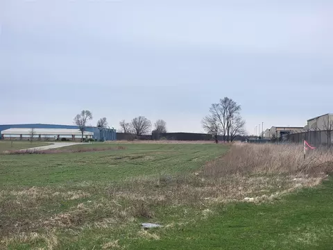 W Dresser Dr, Sturgis, MI 49091