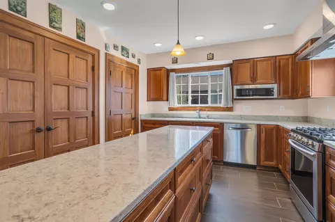 Kitchen - 509 S Wisner, Jackson, MI 49203 photo 7 of 8