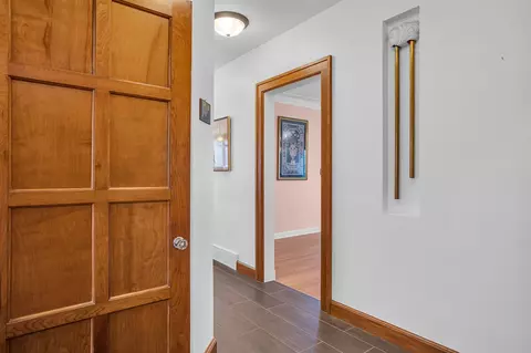 Entry Way - 509 S Wisner, Jackson, MI 49203 photo 5 of 10