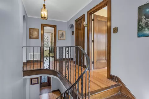Entry Way - 509 S Wisner, Jackson, MI 49203 photo 6 of 10