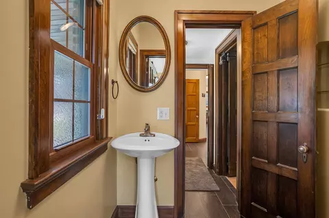 Entry Way - 509 S Wisner, Jackson, MI 49203 photo 3 of 10