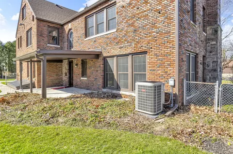Exterior - 509 S Wisner, Jackson, MI 49203 photo 14 of 16