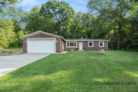 6145 10 Mile, Rockford, MI 49341
