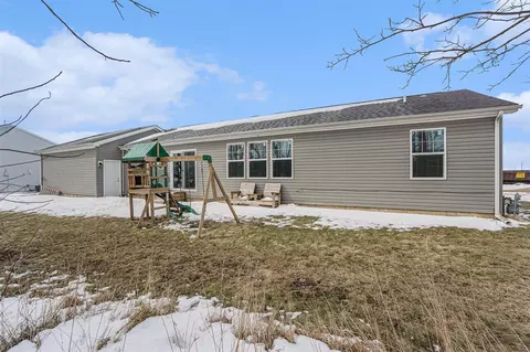 116 Mackenzie, White Pigeon, MI 49099
