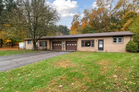 11556 Portage, Portage, MI 49002