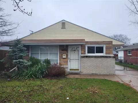 26440 Lehner, Roseville, MI 48066