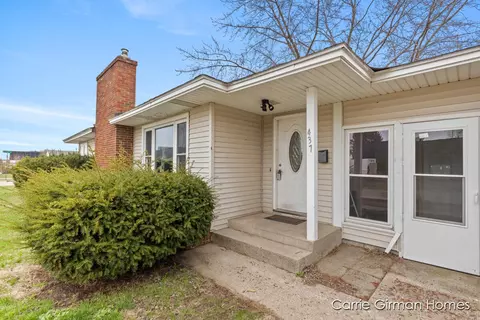 437 Cleveland, Holland, MI 49423