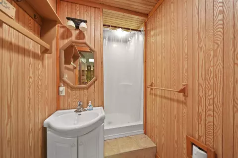 5890 Baner, Jackson, MI 49201 photo 32