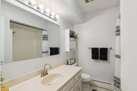 Bath - 4701 Blackman, Jackson, MI 49201 photo 4 of 4