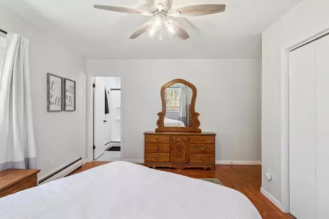 Bedroom - 4701 Blackman, Jackson, MI 49201 photo 3 of 6