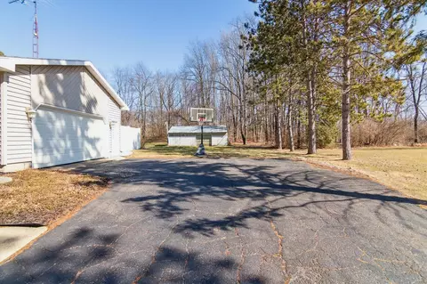 Exterior - 4701 Blackman, Jackson, MI 49201 photo 6 of 18