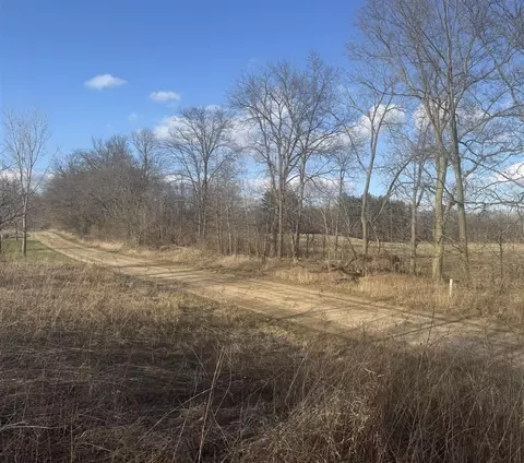 Eagle Pass, Eaton Rapids, MI 48827 photo 4
