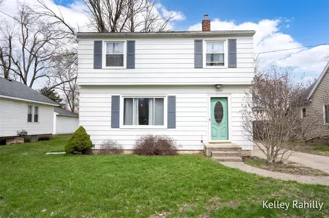 1027 Arlington, Grand Rapids, MI 49505